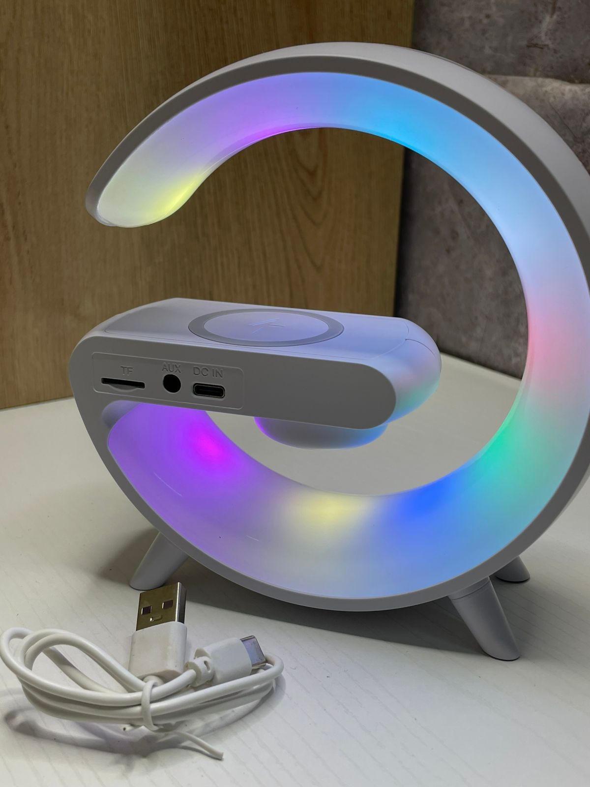 Lámpara Parlante G63 Mini RGB con Bluetooth, Reloj y Alarma 🔊💡